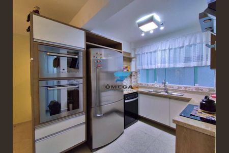 10_photo/94d1fe22f5.1cb63d3765843f21-ATLAS-a38322e5-e920-4e6b-a178-5753e8e7b7a5.jpg de apartamento à venda com 3 quartos, 145m² em Centro, Guarujá