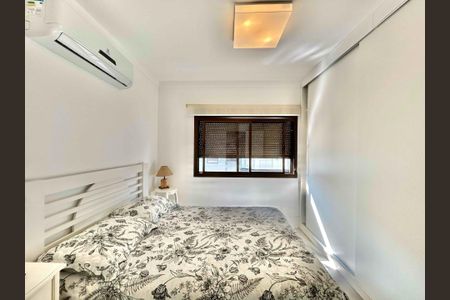 13_photo/94d1fe2325.c27bb358fc36071b-ATLAS-e70a9d8f-d351-4ad2-b205-2b6cb592ae31.jpg de apartamento à venda com 3 quartos, 260m² em Centro, Guarujá