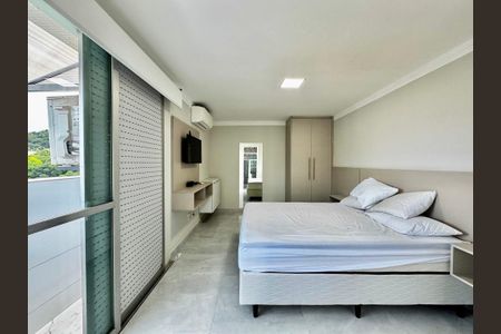 30_photo/94d1fe24c7.40d9156f2e18fdd4-ATLAS-821d940f-3524-4686-a2b9-b5fca6f9480e.jpg de apartamento à venda com 4 quartos, 230m² em Barra Funda, Guarujá