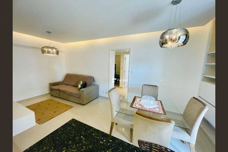 4_photo/94d1fe2553.8ba25080c98eaa2a-ATLAS-4b010af8-96db-4c04-a8c2-a20159ef2e1f.jpg de apartamento à venda com 2 quartos, 65m² em Centro, Guarujá