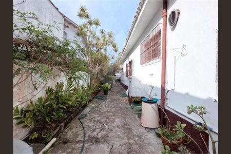 12_photo/94d1fe25f1.dc7b031a1d7e8bb1-ATLAS-0e97852b-5bcb-421f-a576-ef70118c8c79.jpg de casa à venda com 4 quartos, 585m² em Centro, Guarujá