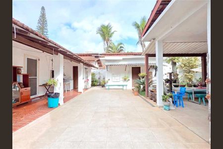 8_photo/94d1fe25f1.dc7b031a1d7e8bb1-ATLAS-19c163e6-bf5d-4630-9b82-246f6d2c7733.jpg de casa à venda com 4 quartos, 585m² em Centro, Guarujá