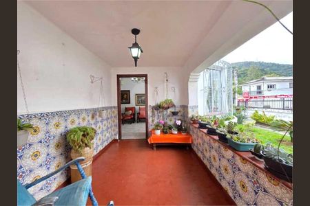 20_photo/94d1fe25f1.dc7b031a1d7e8bb1-ATLAS-35584a8d-f3e8-4221-992f-09dfe4ee8f4c.jpg de casa à venda com 4 quartos, 585m² em Centro, Guarujá