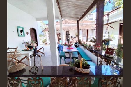 9_photo/94d1fe25f1.dc7b031a1d7e8bb1-ATLAS-92bf83d9-ddb7-4904-8e1b-b3380f25f371.jpg de casa à venda com 4 quartos, 585m² em Centro, Guarujá