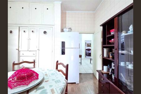 30_photo/94d1fe25f1.dc7b031a1d7e8bb1-ATLAS-9e1ce2be-a525-40f7-9178-a7ac973f252a.jpg de casa à venda com 4 quartos, 585m² em Centro, Guarujá