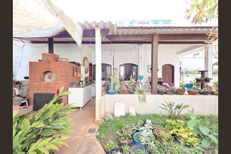 15_photo/94d1fe25f1.dc7b031a1d7e8bb1-ATLAS-a9deb656-b7a3-4110-9e65-740d47d1b2eb.jpg de casa à venda com 4 quartos, 585m² em Centro, Guarujá