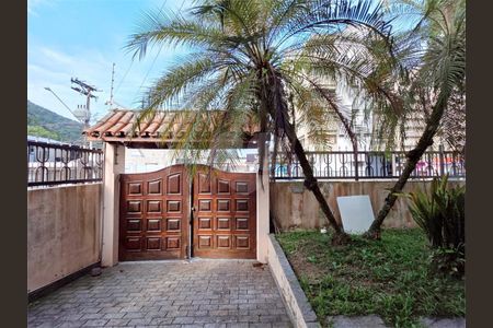 3_photo/94d1fe25f5.6c5c93e045adfc60-ATLAS-0bc4feff-66b4-4a15-b53d-8c8b75f1d134.jpg de casa à venda com 3 quartos, 245m² em Centro, Guarujá