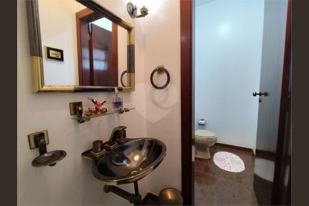 24_photo/94d1fe25f5.6c5c93e045adfc60-ATLAS-8bcd7e06-d86a-4c4f-865c-476e747b7b22.jpg de casa à venda com 3 quartos, 245m² em Centro, Guarujá