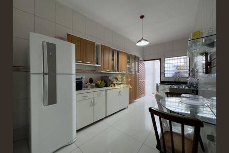 2_photo/94d1fe2735.4909862b8c1c38b1-ATLAS-e18f08c1-4e08-450e-9ce5-9583172e9717.jpg de casa à venda com 2 quartos, 87m² em Vila Santo Antônio, Guarujá