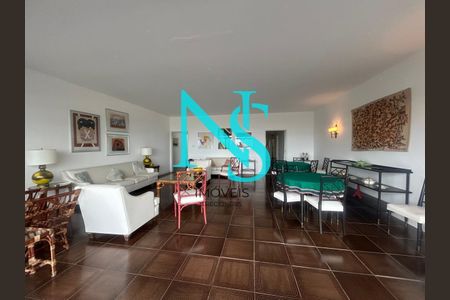 9_photo/94d1fe28b1.ee972390c8f55b6c-ATLAS-2cc629d4-3d8b-4cf0-88d7-ef461c4ee4b4.jpg de casa à venda com 6 quartos, 300m² em Vila Maia, Guarujá