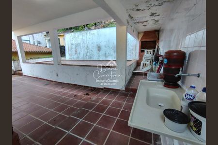 7_photo/94d1fe28b7.3ddf5e48fefe922b-ATLAS-43f1df23-e833-44c2-85c1-3a61b688d8af.jpg de casa à venda com 4 quartos, 235m² em Vila Maia, Guarujá