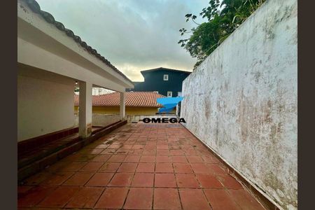 32_photo/94d1fe28c3.98319c766f537efd-ATLAS-b90ea536-37c2-4434-b215-9dc6afdbd594.jpg de casa à venda com 3 quartos, 400m² em Jardim Ideal, Guarujá