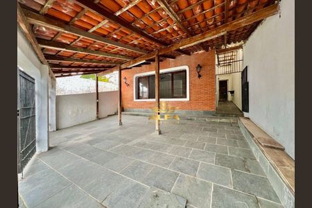 12_photo/94d1fe294b.f7e81ba1849dc159-ATLAS-5e543487-d6fd-400b-8904-e1978bbdb63d.jpg de casa à venda com 4 quartos, 235m² em Vila Maia, Guarujá