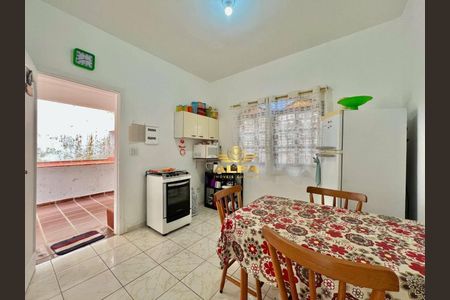 1_photo/94d1fe294b.f7e81ba1849dc159-ATLAS-cf9fd4f3-ed22-45b7-8a99-132ae4bebf5c.jpg de casa à venda com 4 quartos, 235m² em Vila Maia, Guarujá