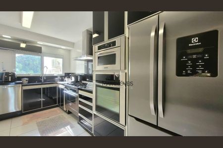 27_photo/94d1fe2b53.bfe10023a49f8fa2-ATLAS-52454cb9-47be-4cee-a5bb-1c52999f7849.jpg de apartamento à venda com 3 quartos, 210m² em Jardim Tejereba, Guarujá