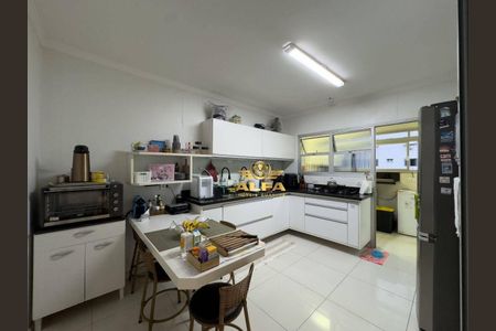 5_photo/94d1fe2e15.4da4ac8b47d8a13a-ATLAS-82f02ba8-4a5d-490c-b4b8-46808084c917.jpg de apartamento à venda com 3 quartos, 150m² em Centro, Guarujá