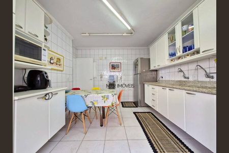 7_photo/94d1fe2e17.2987bf6c442c9977-ATLAS-e7b1f2ed-2ca4-4e56-a3ef-f9cbbdd46e7f.jpg de apartamento à venda com 3 quartos, 140m² em Vila Maia, Guarujá