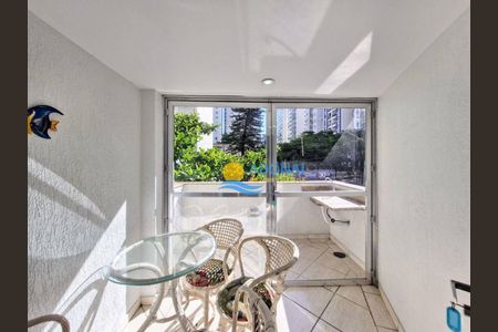 3_photo/94d1fe2e25.6c8a05d92dc0fdb7-ATLAS-2e0677f1-4ee8-4f69-b2e3-47c28ae8848f.jpg de apartamento à venda com 3 quartos, 120m² em Vila Maia, Guarujá