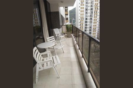 3_photo/94d1fe2e37.04c16ff0d284adb7-ATLAS-2438ef19-790d-4300-a70b-e7d71fde5298.jpg de apartamento à venda com 5 quartos, 215m² em Centro, Guarujá