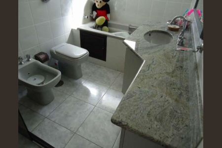 27_photo/94d1fe2e37.23463c6f0b67d438-ATLAS-c1aa2ca8-2005-4423-8fa7-9e32feb8360a.jpg de apartamento à venda com 4 quartos, 265m² em Centro, Guarujá