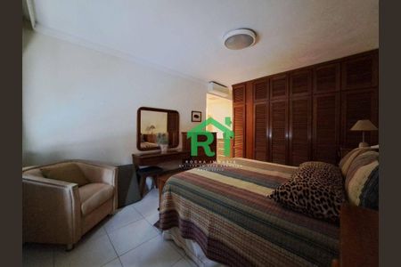 10_photo/94d1fe2e37.2dbad5feb672ec42-ATLAS-48f57923-44bb-46f6-8622-8d2cc50483ba.jpg de apartamento à venda com 4 quartos, 220m² em Centro, Guarujá