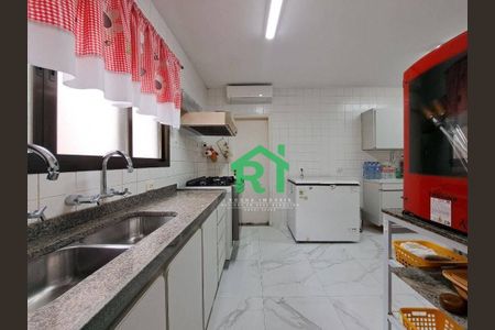 9_photo/94d1fe2e37.2dbad5feb672ec42-ATLAS-49d96576-7b61-45e8-a6e7-3d2456e5ae28.jpg de apartamento à venda com 4 quartos, 220m² em Centro, Guarujá