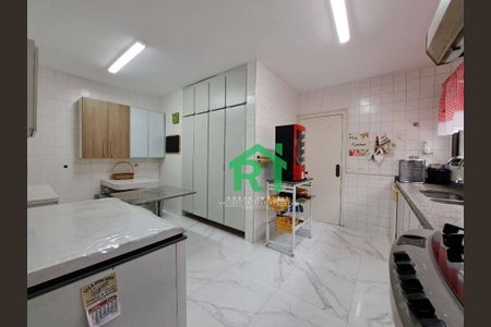 12_photo/94d1fe2e37.2dbad5feb672ec42-ATLAS-7331fe1e-8974-43f5-8cf6-c4da6513b434.jpg de apartamento à venda com 4 quartos, 220m² em Centro, Guarujá