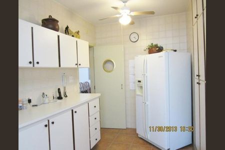 3_photo/94d1fe2e37.da19465bdcdb0010-ATLAS-dd0cd87a-4899-45ff-95de-74eae41c8fd0.jpg de apartamento à venda com 4 quartos, 228m² em Centro, Guarujá