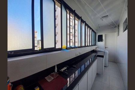 45_photo/94d1fe2e37.e7f35ab17ad6f69e-ATLAS-8f3e7619-3fdc-4265-8835-3f2bc866ef8f.jpg de apartamento à venda com 5 quartos, 213m² em Centro, Guarujá