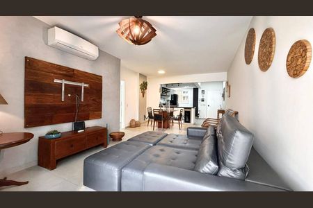 2_photo/94d1fe2e45.1bbdc465cf26c254-ATLAS-6aed069c-556d-4a78-94db-06289956d97e.jpg de apartamento à venda com 2 quartos, 115m² em Centro, Guarujá