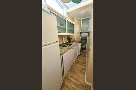 8_photo/94d1fe2e45.9d378208a9fe55f0-ATLAS-bbb704b1-36f9-4551-a71c-58bc42d943de.jpg de apartamento à venda com 1 quarto, 55m² em Centro, Guarujá