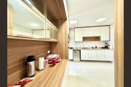 32_photo/94d1fe2e6b.07671446921f2772-ATLAS-2e8f21d9-d0b2-4b8c-91c0-e5201d86f3ba.jpg de apartamento à venda com 3 quartos, 165m² em Vila Maia, Guarujá