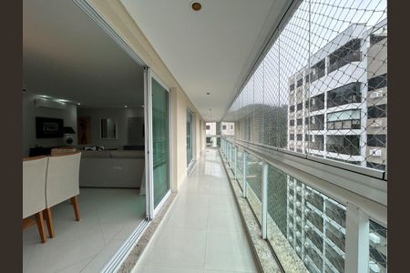 9_photo/94d1fe2e6b.9b951deb808d3272-ATLAS-c02db62d-6348-4b7c-809d-fa7276eb9dde.jpg de apartamento à venda com 3 quartos, 175m² em Vila Maia, Guarujá