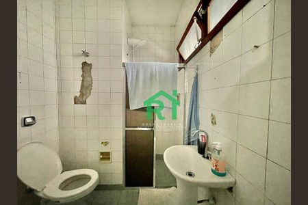 1_photo/94d1fe2eef.aafc750051720c32-ATLAS-7f0c42a6-8b0b-4d5c-aae7-66c8f67c6641.jpg de casa à venda com 3 quartos, 220m² em Vila Maia, Guarujá