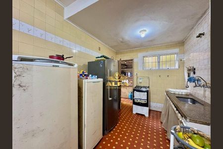 10_photo/94d1fe2f2d.f66ed5d703e44af7-ATLAS-06f34fd4-9200-402e-9174-4ff5cc80c331.jpg de casa à venda com 3 quartos, 144m² em Vila Maia, Guarujá