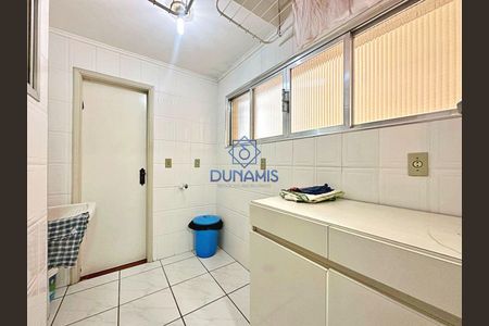 9_photo/94d1fe2f9b.cb6d95b146a6ea19-ATLAS-deb25c21-0efd-49fa-8735-5b5fc64bb7f1.jpg de apartamento à venda com 3 quartos, 105m² em Centro, Guarujá