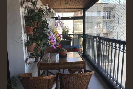 12_photo/94d1fe2fd9.5d1fceb8bde88bd9-ATLAS-2af3d7f0-3f85-4928-8c89-1e7fb3f04135.jpg de apartamento à venda com 3 quartos, 175m² em Centro, Guarujá