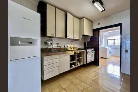 7_photo/94d1fe2fd9.8586472264fcf5b8-ATLAS-84474eaa-68fc-41f8-89f7-9d51f4706ae2.jpg de apartamento à venda com 3 quartos, 172m² em Centro, Guarujá