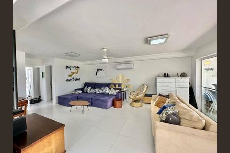 3_photo/94d1fe2fe3.4f01e810a805cb87-ATLAS-06fbf3bf-3a3f-4061-8805-d569c8e34249.jpg de casa à venda com 5 quartos, 500m² em Centro, Guarujá