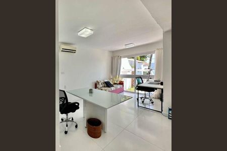 19_photo/94d1fe2fe3.4f01e810a805cb87-ATLAS-64fc81b0-90d3-4f6b-ab04-ae79880d717c.jpg de casa à venda com 5 quartos, 500m² em Centro, Guarujá