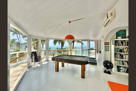 11_photo/94d1fe2fe3.4f01e810a805cb87-ATLAS-ba84fece-5ea5-493a-95f2-b5384c199977.jpg de casa à venda com 5 quartos, 500m² em Centro, Guarujá