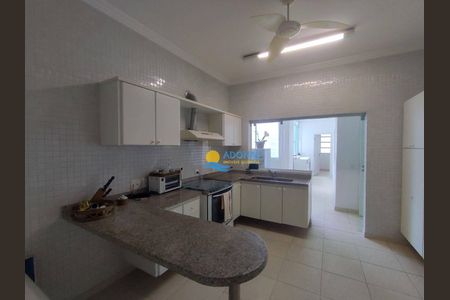 33_photo/94d1fe31db.0a62d265ffc9a3fd-ATLAS-8056b792-d5b1-4e09-89ec-6c15ac3df41b.jpg de apartamento à venda com 4 quartos, 300m² em Centro, Guarujá