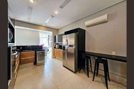 11_photo/94d1fe31fd.10f46b05a8b1f253-ATLAS-4ee3718d-1ba3-48fc-9d7e-a70604943c85.jpg de apartamento à venda com 3 quartos, 251m² em Centro, Guarujá