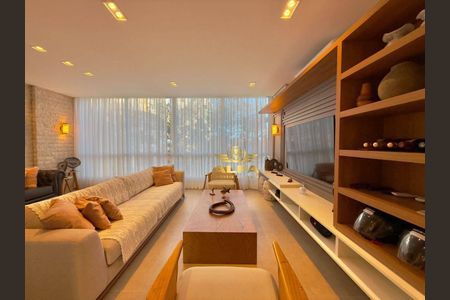 12_photo/94d1fe3201.57d5cec68cac5694-ATLAS-2824e751-c856-48cf-ac9f-4cb68822e5eb.jpg de apartamento à venda com 3 quartos, 145m² em Centro, Guarujá