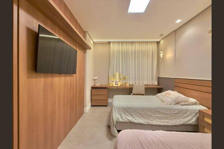 3_photo/94d1fe3201.57d5cec68cac5694-ATLAS-9e1f6c5e-8af3-44e6-bd04-2f9c5fdf6d7f.jpg de apartamento à venda com 3 quartos, 145m² em Centro, Guarujá