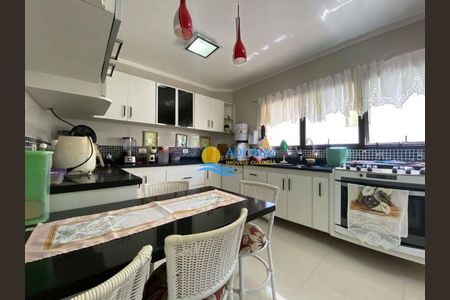 10_photo/94d1fe325d.a144d2187c73eaba-ATLAS-382839f1-cca8-45b2-b269-89b16cf302c8.jpg de apartamento à venda com 5 quartos, 250m² em Jardim Tejereba, Guarujá