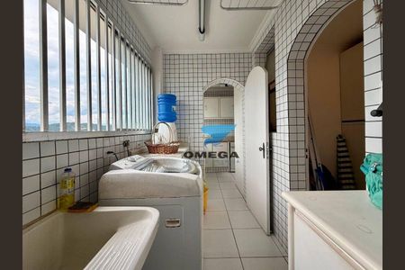 3_photo/94d1fe331d.dd65ff2076eab225-ATLAS-096edb52-d56f-4aef-9675-30ebcd7fe179.jpg de apartamento à venda com 4 quartos, 145m² em Morro do Maluf, Guarujá