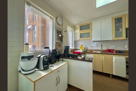 2_photo/94d1fe33af.526b8d0f117d2dc5-ATLAS-107be1e2-b409-40de-b56d-0f273ae3f37f.jpg de apartamento à venda com 3 quartos, 90m² em Centro, Guarujá