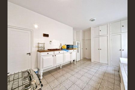 5_photo/94d1fe3aa1.8ce647d2b060a5a6-ATLAS-b1035306-7046-40d1-ae5a-fa60f64b5c8e.jpg de apartamento à venda com 3 quartos, 210m² em Centro, Guarujá