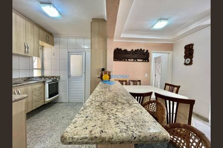 4_photo/94d1fe3ab3.c117c7e6cab1a090-ATLAS-2bf4b64d-0d14-439a-bae0-d83501201b06.jpg de apartamento à venda com 3 quartos, 86m² em Centro, Guarujá